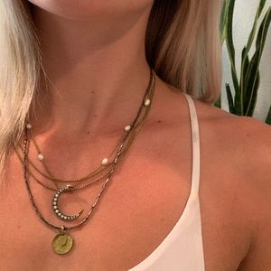 URBAN OUTFITTERS 4 piece moon and pearl necklace